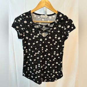 Women’s black/floral top